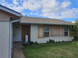 706 NW Locust Ave, Cache, OK 73527