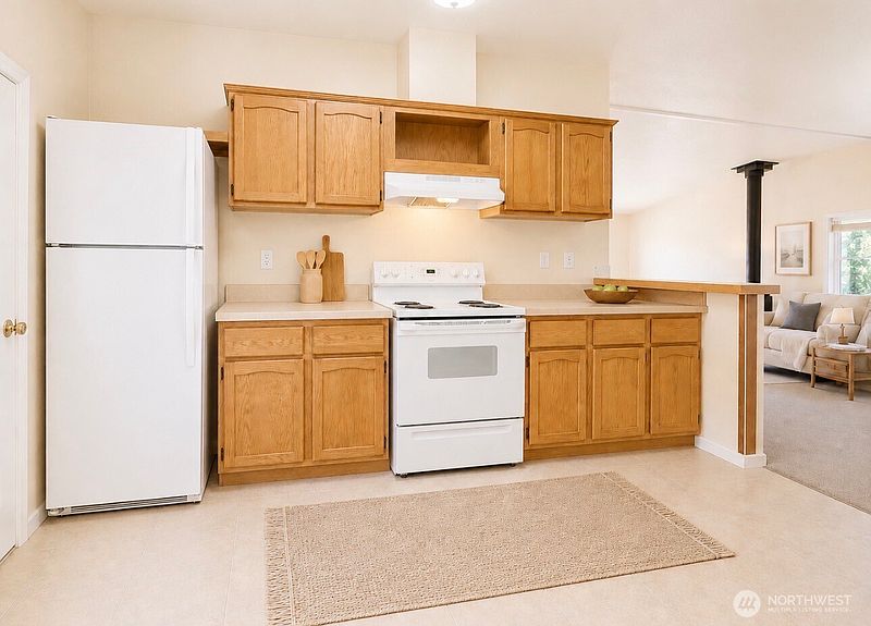 3rd image of 8375 Golden Valley Boulevard