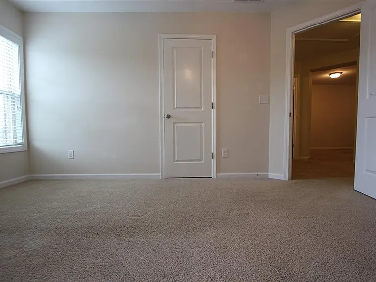 2132 Greencrest Cir — Photo 25