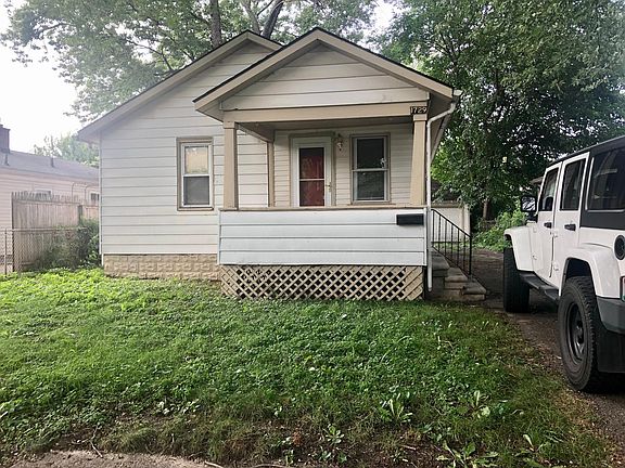 2nd image of 1729 E Jarvis Ave