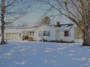 15624 Almont Rd, Allenton, MI 48002