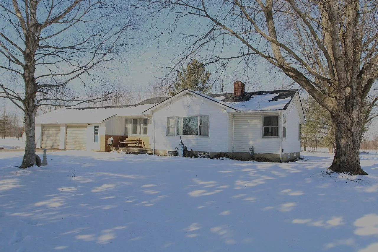 15624 Almont Rd photo 1