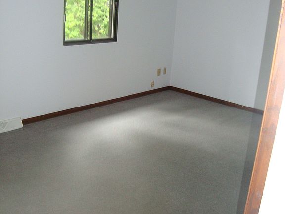 5th image of 7203 Park Shores Ct