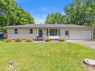 12020 Noon Dr, Dayton, MN 55327