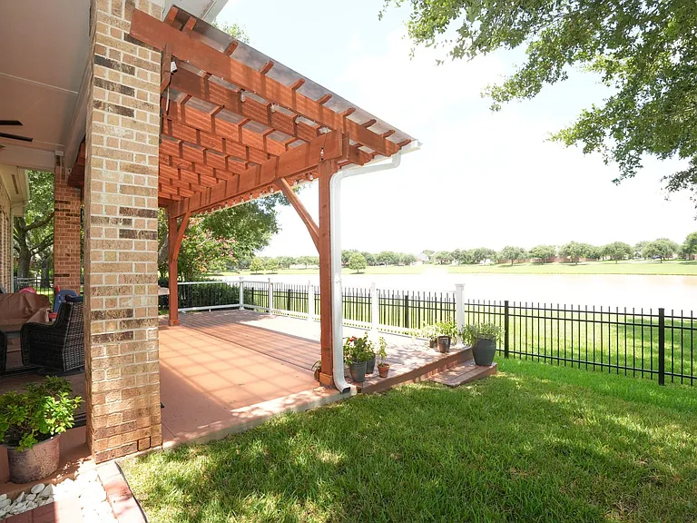 21314 Shawnee Park Dr — Photo 23