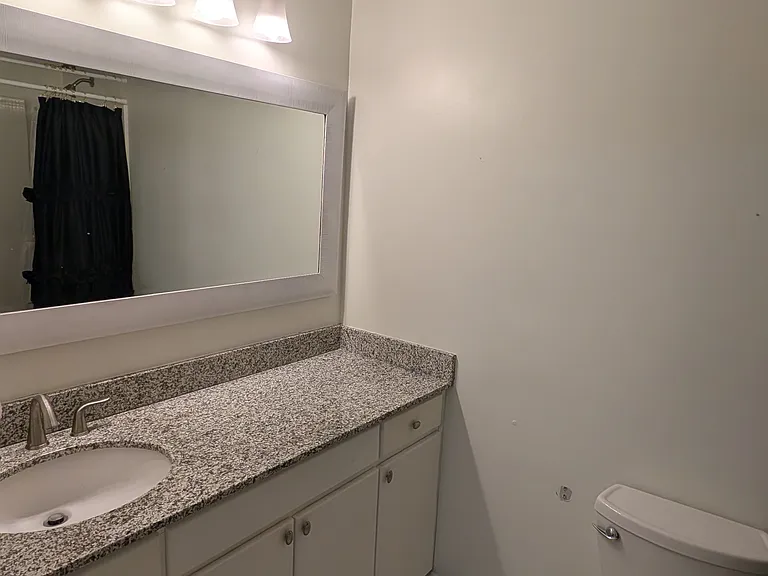 303 Oak Tree Dr — Photo 16
