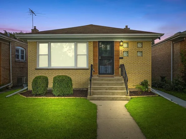 62 E 144th St, Riverdale, IL 60827