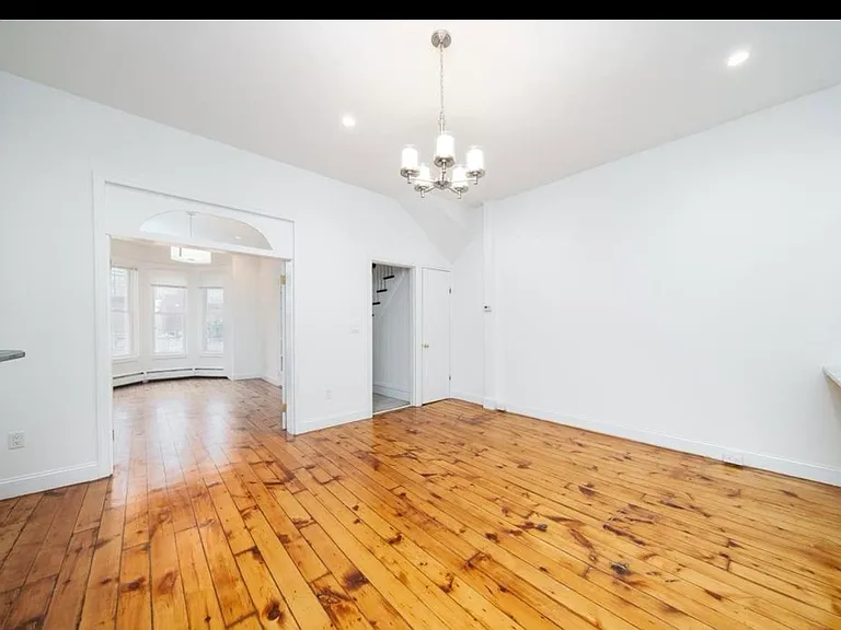 28 Jones St — Photo 12