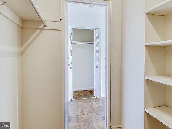 5th image of 10401 Grosvenor Pl APT 816