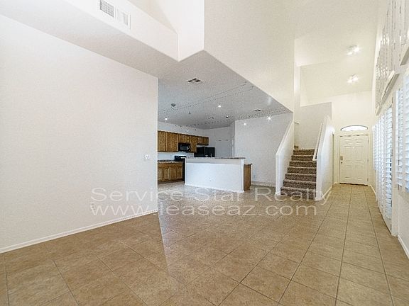 2nd image of 2027 E University Dr Unit 101