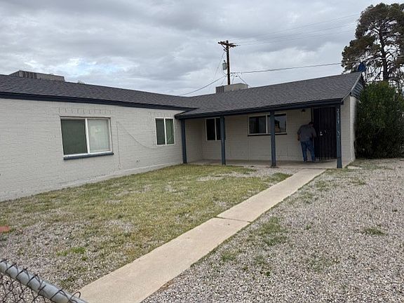 2nd image of 2113 E Sunland Vis #1