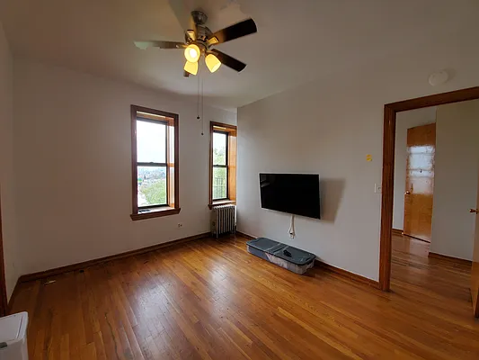 Rented by Ideal Properties Group | media 3