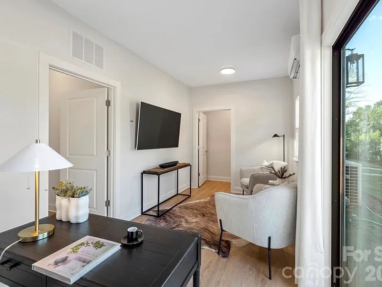 1105 Wonder Way — Photo 34