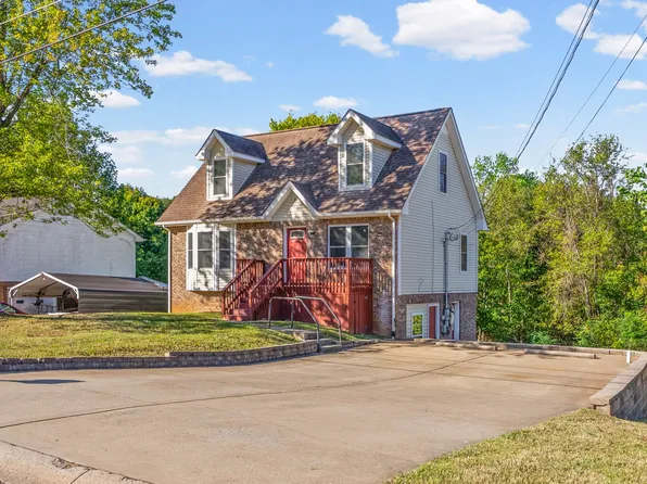 706 Green Valley Ct, Clarksville, TN 37042