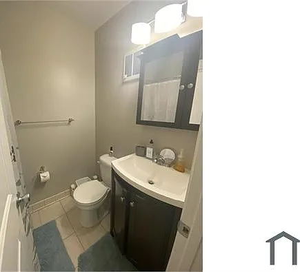 1 bed, 1088 sqft, $3,768 — Photo 3