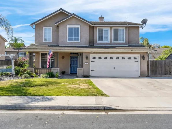 917 W Windsor Dr, Hanford, CA 93230