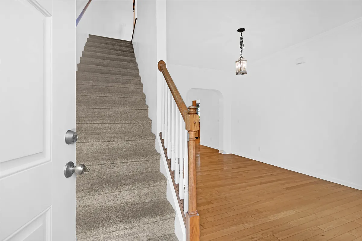 Building Photo - 118 Congress St #D