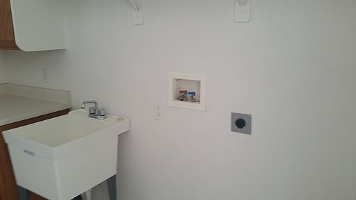 4th image of 2218 Chinook Dr