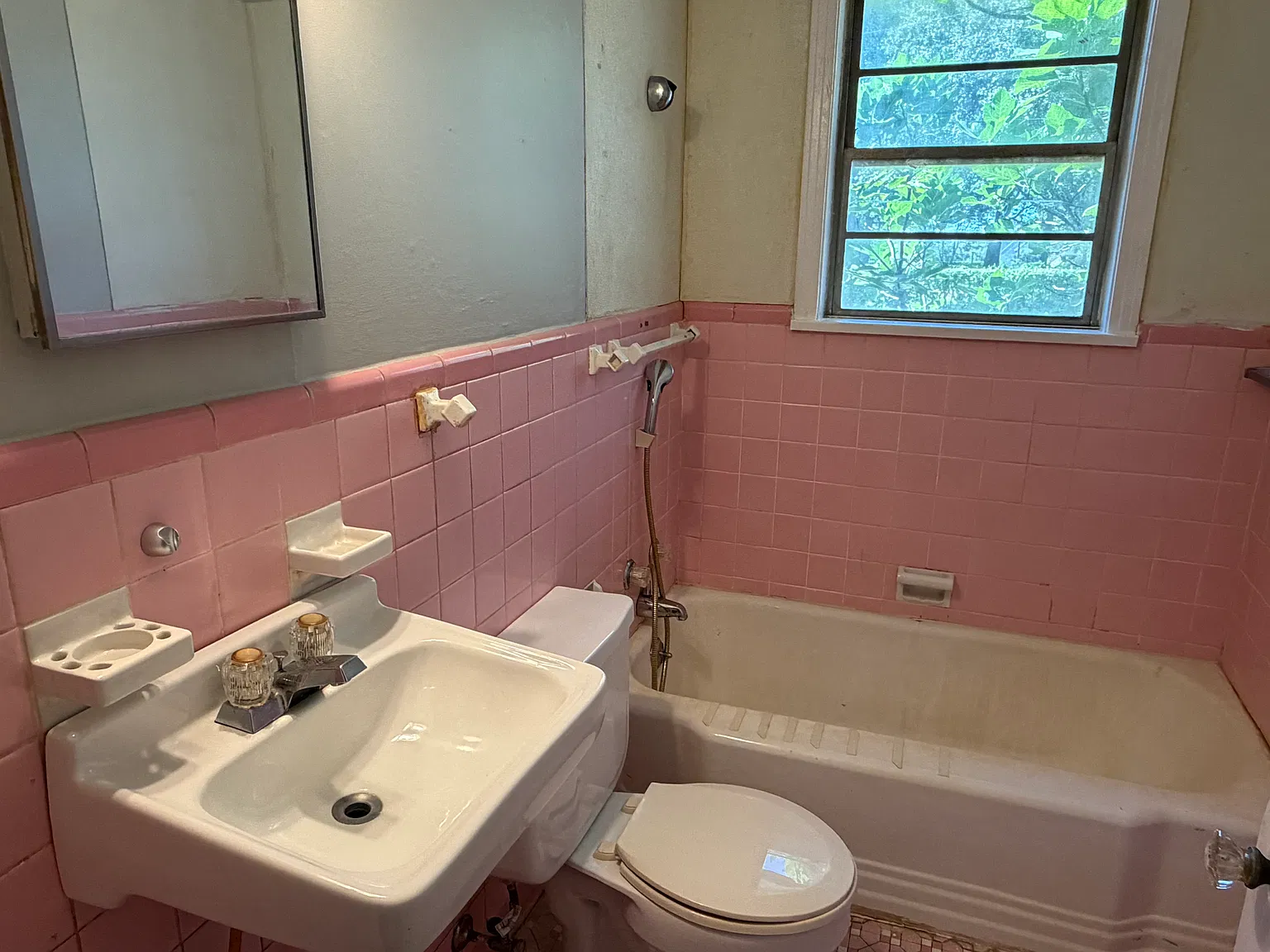 2 bed, 900 sqft, $850 — Photo 3