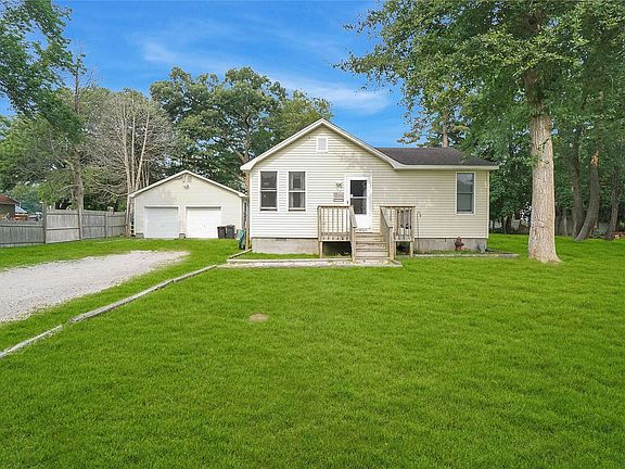 2nd image of 55 Orchid Dr