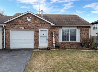 1416 Big Horn Trl, Carol Stream, IL 60188