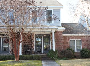 254 E Delaware Ave, Southern Pines, NC 28387