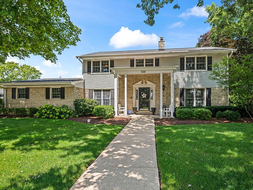 1st image of 530 Pinecroft Dr