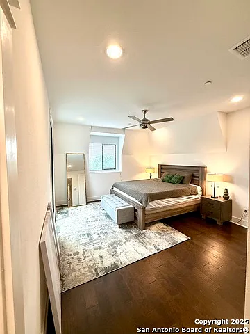 808 E Carson St #102 — Photo 7