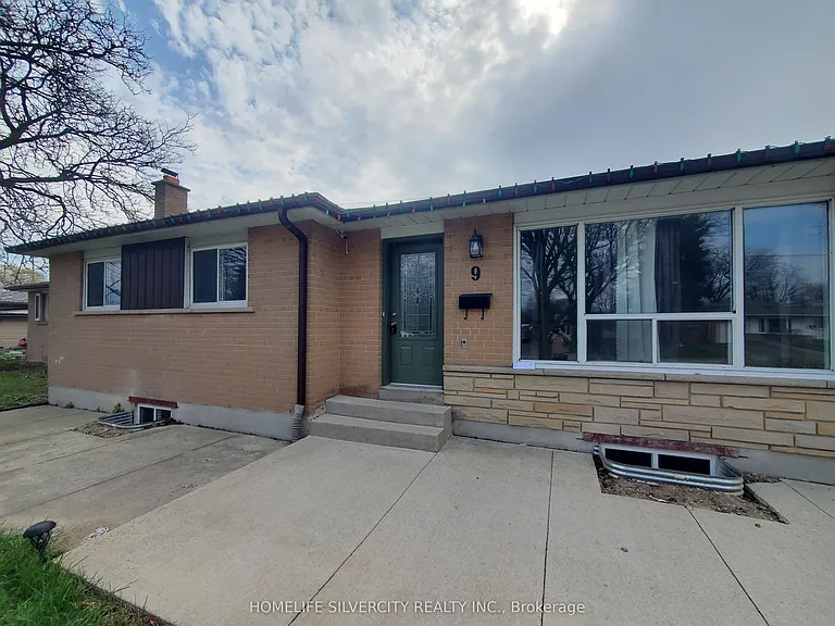 9 Belmont Dr — Photo 3
