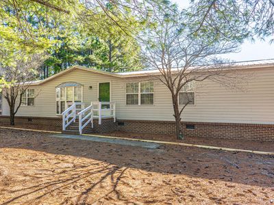 660 Pinebluff Lake Rd, Aberdeen, NC, 28315
