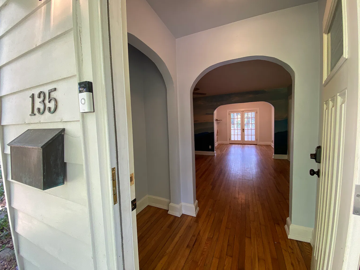 3 bed, 1301 sqft, $2,300 — Photo 2