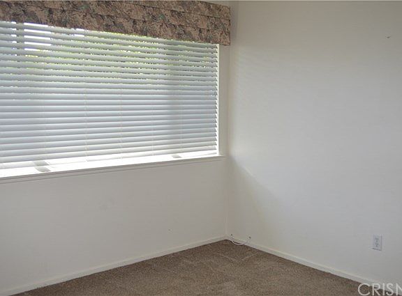 4th image of 23037 Burton St