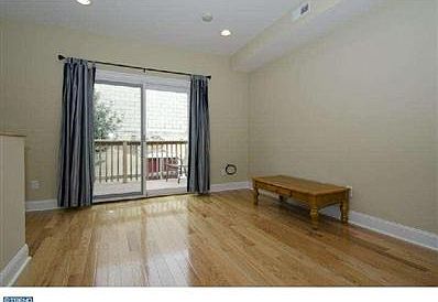 5th image of 528 N 15th St #1