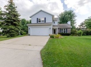 713 Oakwood Ln, Watertown, WI 53094