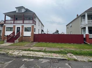 2154 Belmont St, Hamtramck, MI 48212