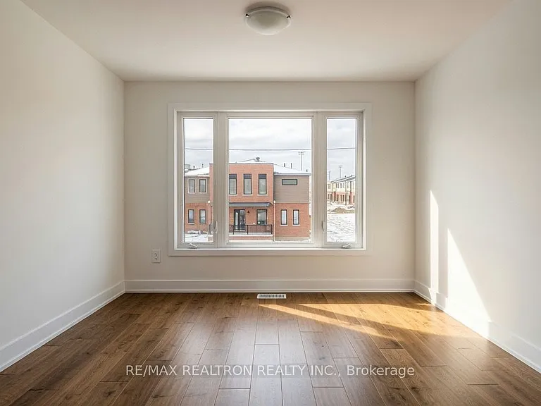 36 Westwood Ave — Photo 6