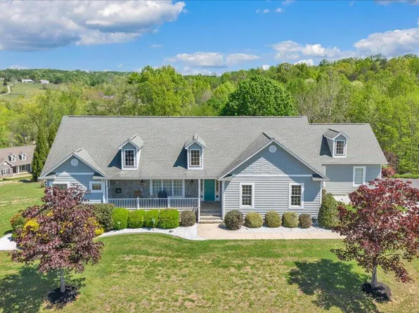 47 Camellia Pl, Moneta, VA 24121