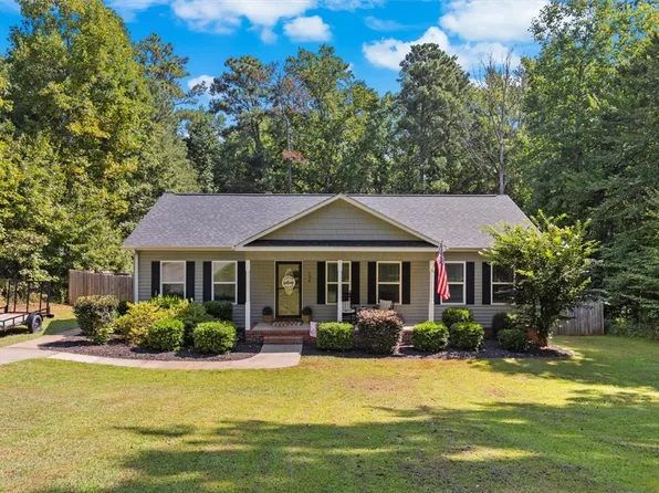 134 Eastview Dr, Pickens, SC 29671