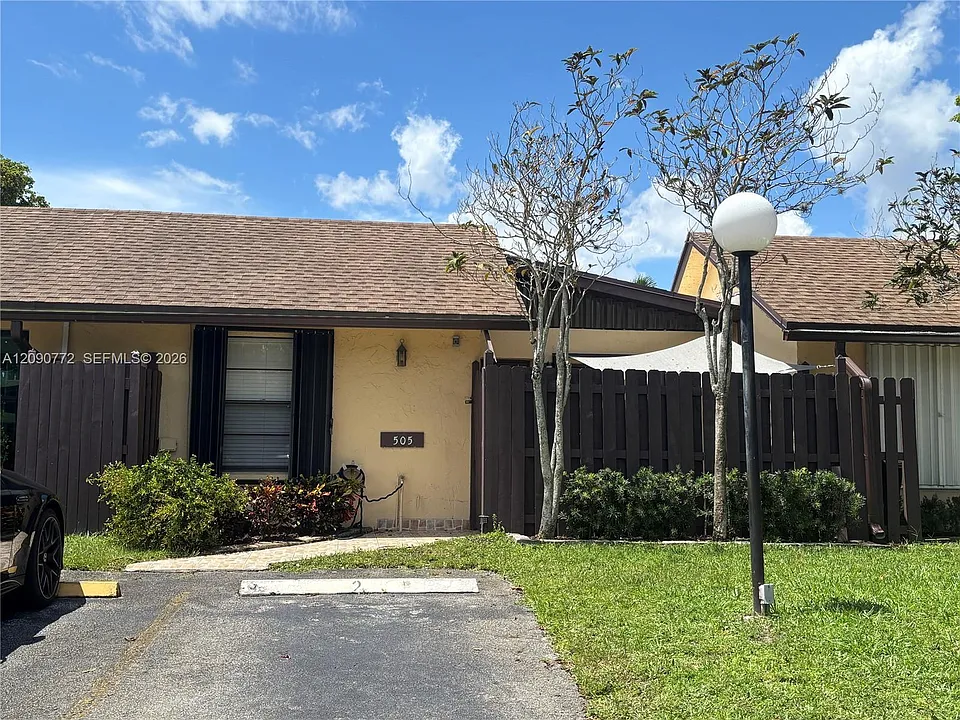 505 Briarwood Cir #259