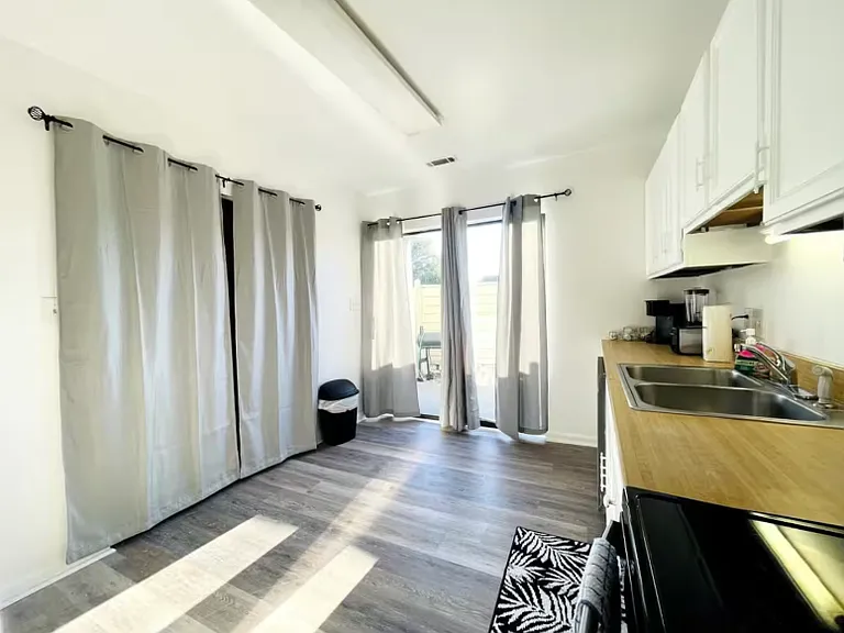 1011 Hunter Ave #6 — Photo 16