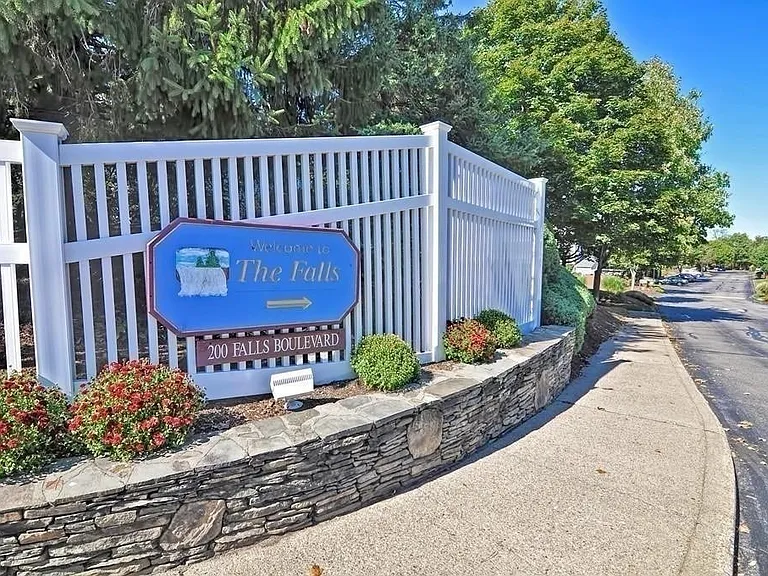 200 Falls Blvd #D309 — Photo 40