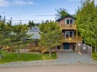 585 Manzanita Ave, Manzanita, OR