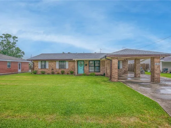 413 Oak St, Norco, LA 70079