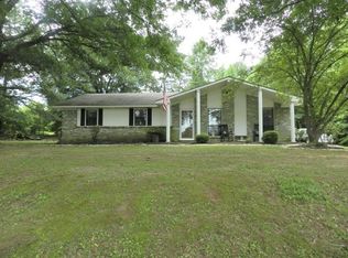165 Green Valley Rd, Trenton, TN 38382