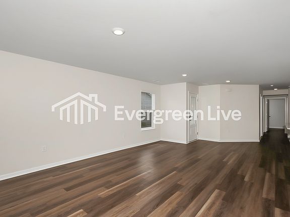 4th image of 2292 Courtina Way