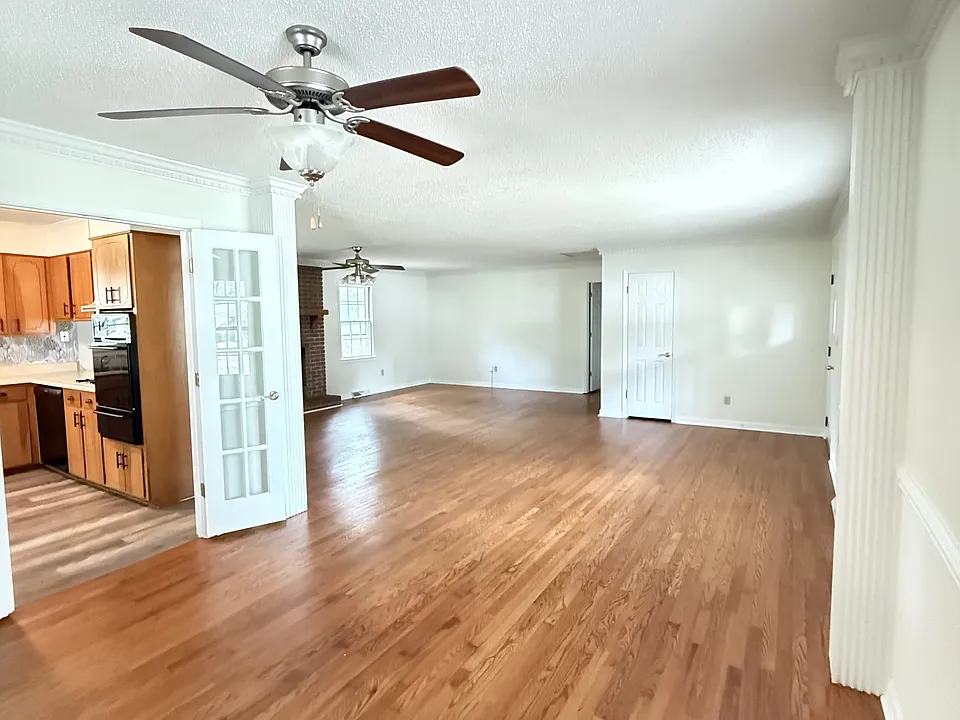 407 Strange Rd