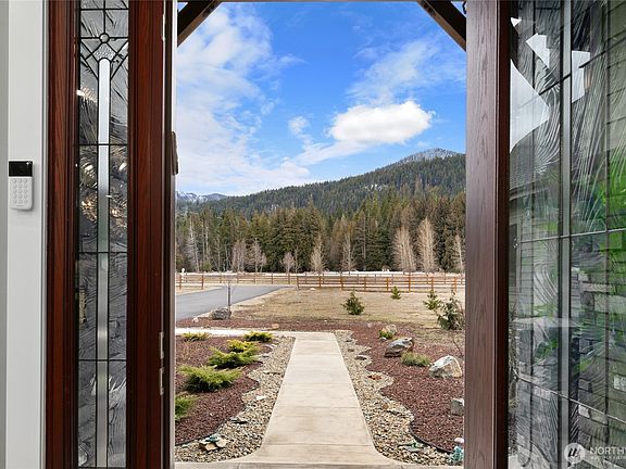 5th image of 1550 Old Cedars Road