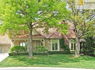 61 Le Mans Ct, Prairie Village, KS 66208