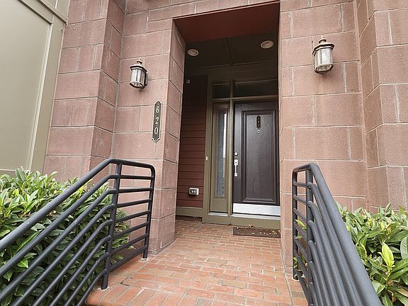 2nd image of 620 E Howell Ave Unit 101