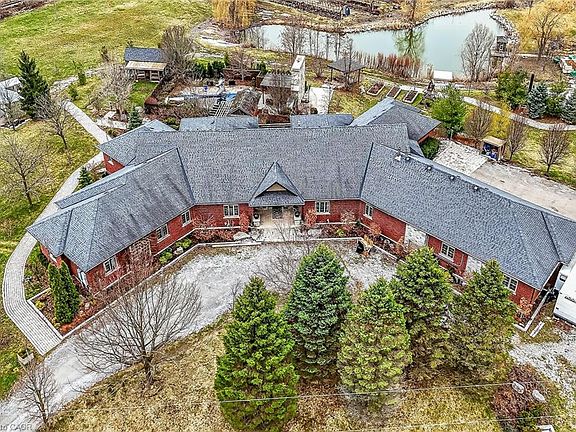 2nd image of 393 Old Onondaga Rd E